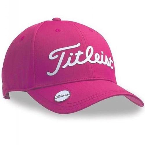 Titleist-golf-cap-med-logo-broderi-model-Performance-Ball-Marker-pink