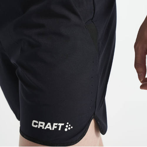 Padel-shorts-med-logo-kort-craft-herre-sort-detalje