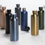 Termoflaske-med-logo-genanvendt-staal-vakuumisoleret-model-Impact-farver