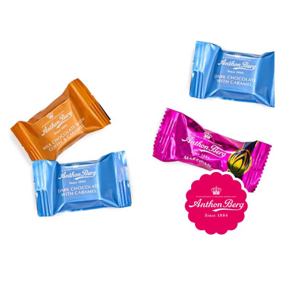 Anthon-Berg-chokolade-i-daase-med-logo-varianter