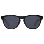 Solbriller-med-logo-af-ocean-bound-plastik-og-bambus-front